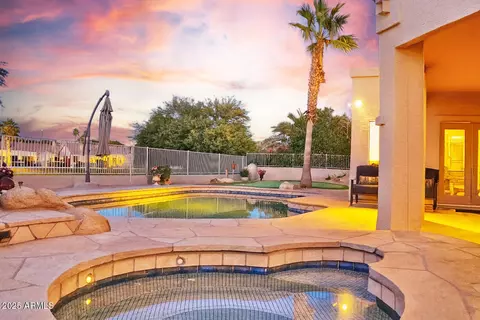 6214 E Redmont Dr, Mesa, AZ 85215