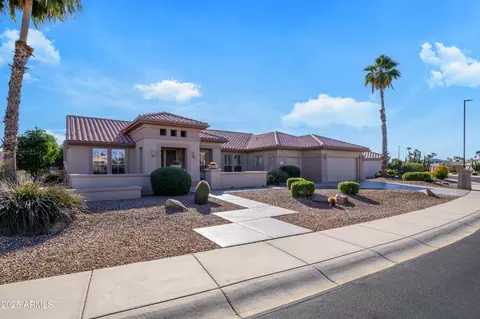 19973 N Half Moon Dr, Surprise, AZ 85374