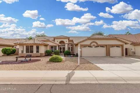 9007 W Kerry Ln, Peoria, AZ 85382