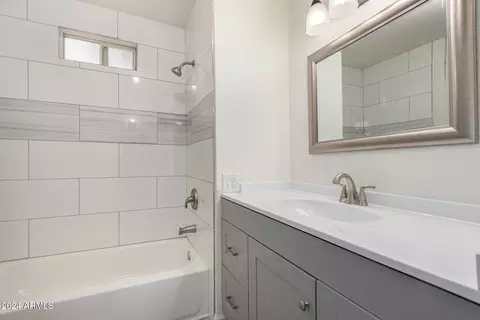 Bath - 204 E Baseline Rd, Buckeye, AZ 85326 photo 1 of 2
