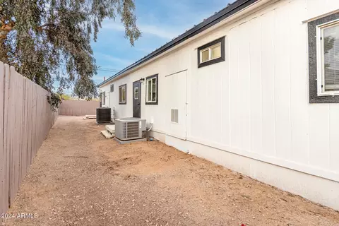 Exterior - 204 E Baseline Rd, Buckeye, AZ 85326 photo 2 of 4