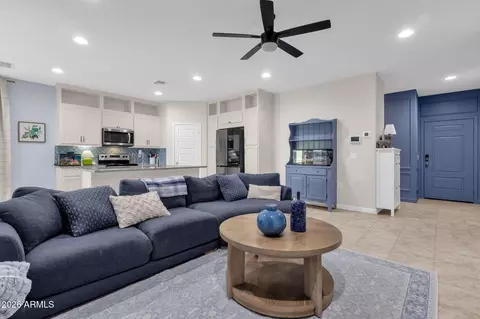 Entry Way - 2532 W Shanley Ave, Apache Junction, AZ 85120 photo 3 of 5