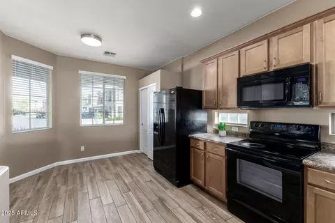 Kitchen - 3793 E Stampede Dr, Gilbert, AZ 85297 photo 4 of 4