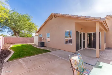 Exterior - 106 W Smoke Tree Rd, Gilbert, AZ 85233 photo 3 of 4