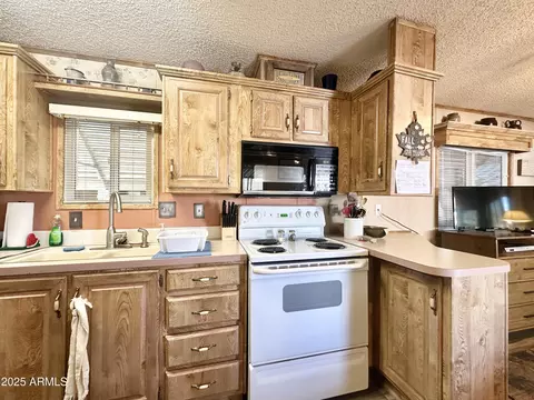 930 S Nickel Dr, Apache Junction, AZ 85119 photo 25