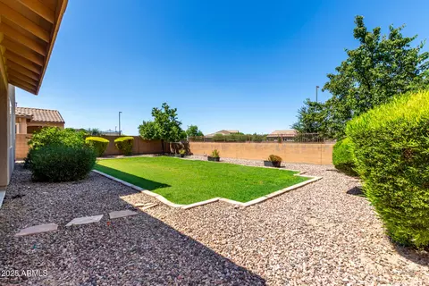 Exterior - 3338 E Coconino Dr, Gilbert, AZ 85298 photo 3 of 7