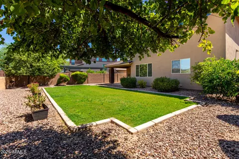 Exterior - 3338 E Coconino Dr, Gilbert, AZ 85298 photo 6 of 7