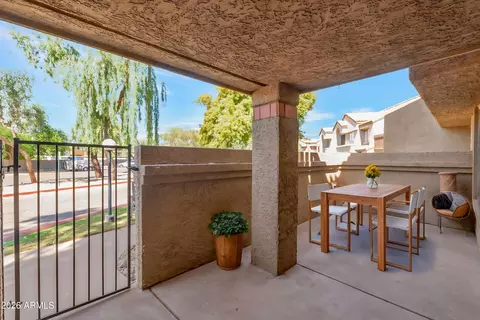 700 E Mesquite Cir #P114, Tempe, AZ 85288