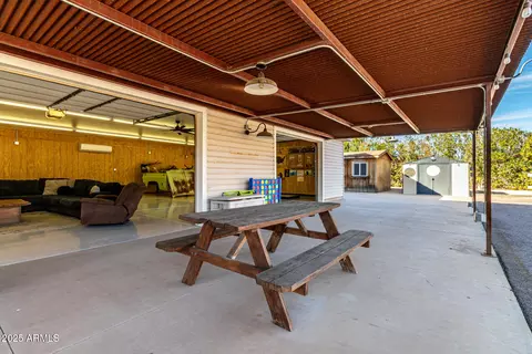 Exterior - 2552 E Ridgewood Ln, Gilbert, AZ 85298 photo 14 of 19