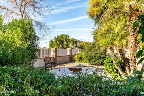 Exterior - 2552 E Ridgewood Ln, Gilbert, AZ 85298 photo 17 of 19