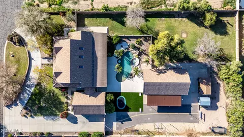 View/Area - 2552 E Ridgewood Ln, Gilbert, AZ 85298 photo 2 of 12