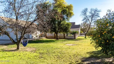 Exterior - 2552 E Ridgewood Ln, Gilbert, AZ 85298 photo 18 of 19