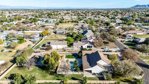 View/Area - 2552 E Ridgewood Ln, Gilbert, AZ 85298 photo 10 of 12