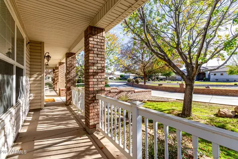 Exterior - 2552 E Ridgewood Ln, Gilbert, AZ 85298 photo 7 of 19