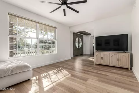 Living - 2552 E Ridgewood Ln, Gilbert, AZ 85298 photo 5 of 5