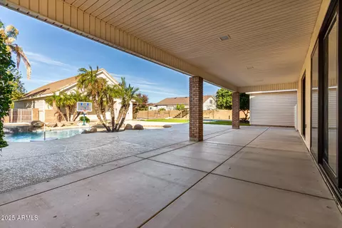 Exterior - 2552 E Ridgewood Ln, Gilbert, AZ 85298 photo 12 of 19
