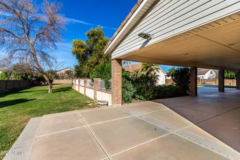 Exterior - 2552 E Ridgewood Ln, Gilbert, AZ 85298 photo 9 of 19