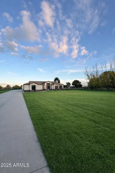 7131 N 181st Ave, Waddell, AZ 85355