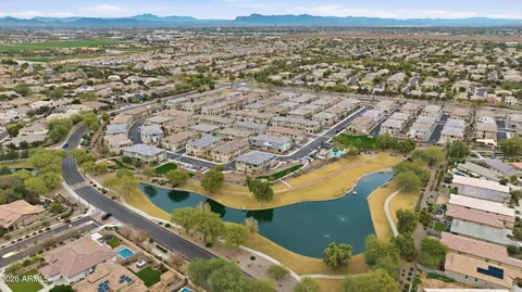 View/Area - 779 E Doral Ave #102, Gilbert, AZ 85297 photo 5 of 17