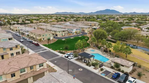 View/Area - 779 E Doral Ave #102, Gilbert, AZ 85297 photo 3 of 17