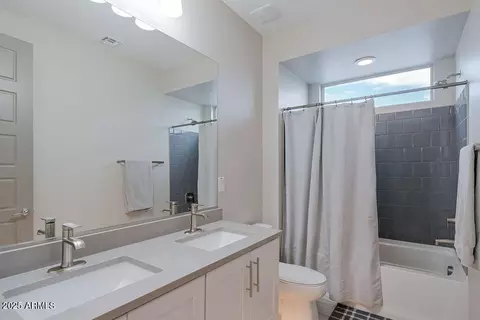 22011 N 34th Way, Phoenix, AZ 85050 photo 38