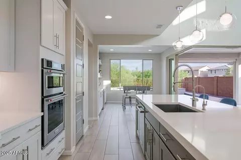 22011 N 34th Way, Phoenix, AZ 85050 photo 15