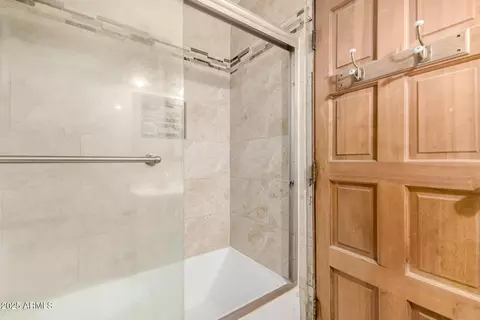 Bath - 3859 E Aster Dr, Phoenix, AZ 85032 photo 2 of 3