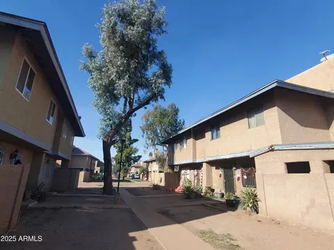 4112 N 69th Dr #1229, Phoenix, AZ 85033