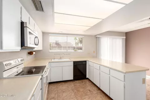 Kitchen - 10505 E Silvertree Dr, Sun Lakes, AZ 85248 photo 3 of 3