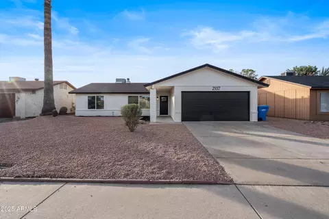 2937 E Libby St, Phoenix, AZ 85032