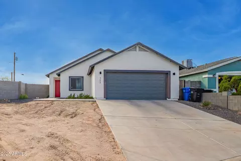 723 E Desert Dr S, Phoenix, AZ 85042