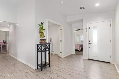 Entry Way - 723 E Desert Dr S, Phoenix, AZ 85042 photo 2 of 3
