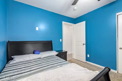 Bedroom - 723 E Desert Dr S, Phoenix, AZ 85042 photo 5 of 8