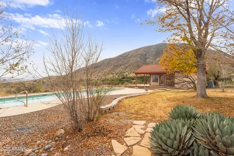 5778 E Mountain View Rd, Hereford, AZ 85615 photo 4