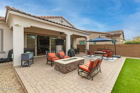 Exterior - 4502 S Eastern Run, Mesa, AZ 85212 photo 5 of 10