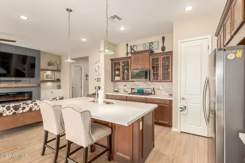 Kitchen - 4502 S Eastern Run, Mesa, AZ 85212 photo 2 of 3