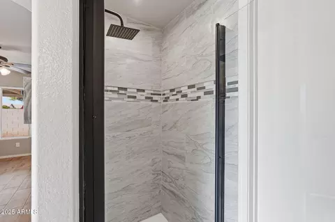 Bath - 5053 E Harmony Ave, Mesa, AZ 85206 photo 4 of 4