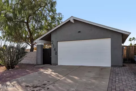 Exterior - 2148 W Inlet Loop, Mesa, AZ 85202 photo 1 of 6