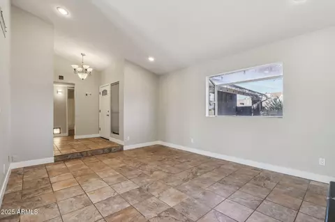 Living - 2148 W Inlet Loop, Mesa, AZ 85202 photo 3 of 5