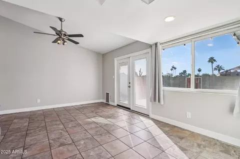 Living - 2148 W Inlet Loop, Mesa, AZ 85202 photo 5 of 5