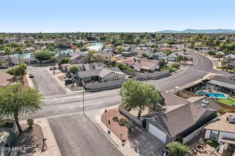 View/Area - 2148 W Inlet Loop, Mesa, AZ 85202 photo 5 of 9