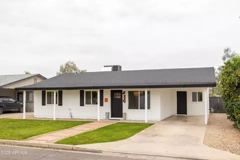 Exterior - 1407 E Windsor Ave, Phoenix, AZ 85006 photo 3 of 12