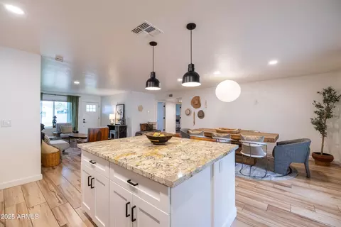 Kitchen - 1407 E Windsor Ave, Phoenix, AZ 85006 photo 3 of 8