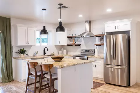 Kitchen - 1407 E Windsor Ave, Phoenix, AZ 85006 photo 7 of 8