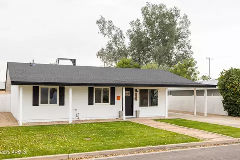 Exterior - 1407 E Windsor Ave, Phoenix, AZ 85006 photo 1 of 12