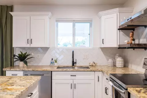 Kitchen - 1407 E Windsor Ave, Phoenix, AZ 85006 photo 2 of 8