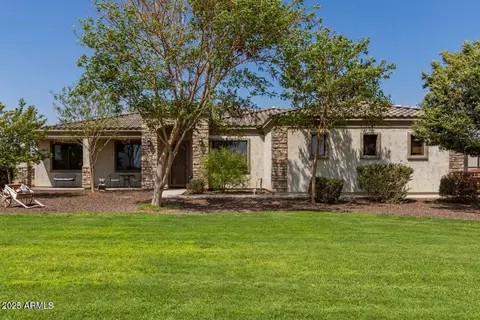 37262 N Sierra Vista Dr, San Tan Valley, AZ 85140
