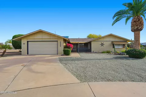 9818 W Emberwood Dr, Sun City, AZ 85351