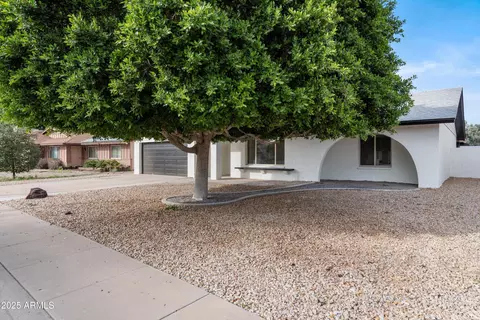 Exterior - 2116 E Colgate Dr, Tempe, AZ 85283 photo 4 of 5