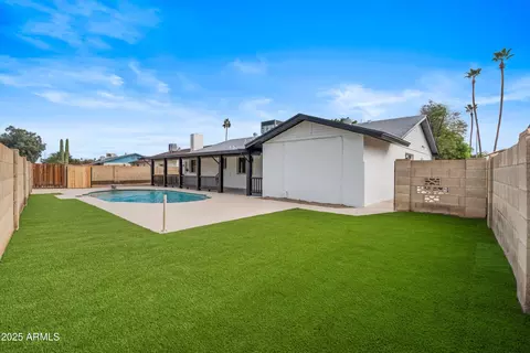 Exterior - 2116 E Colgate Dr, Tempe, AZ 85283 photo 3 of 5
